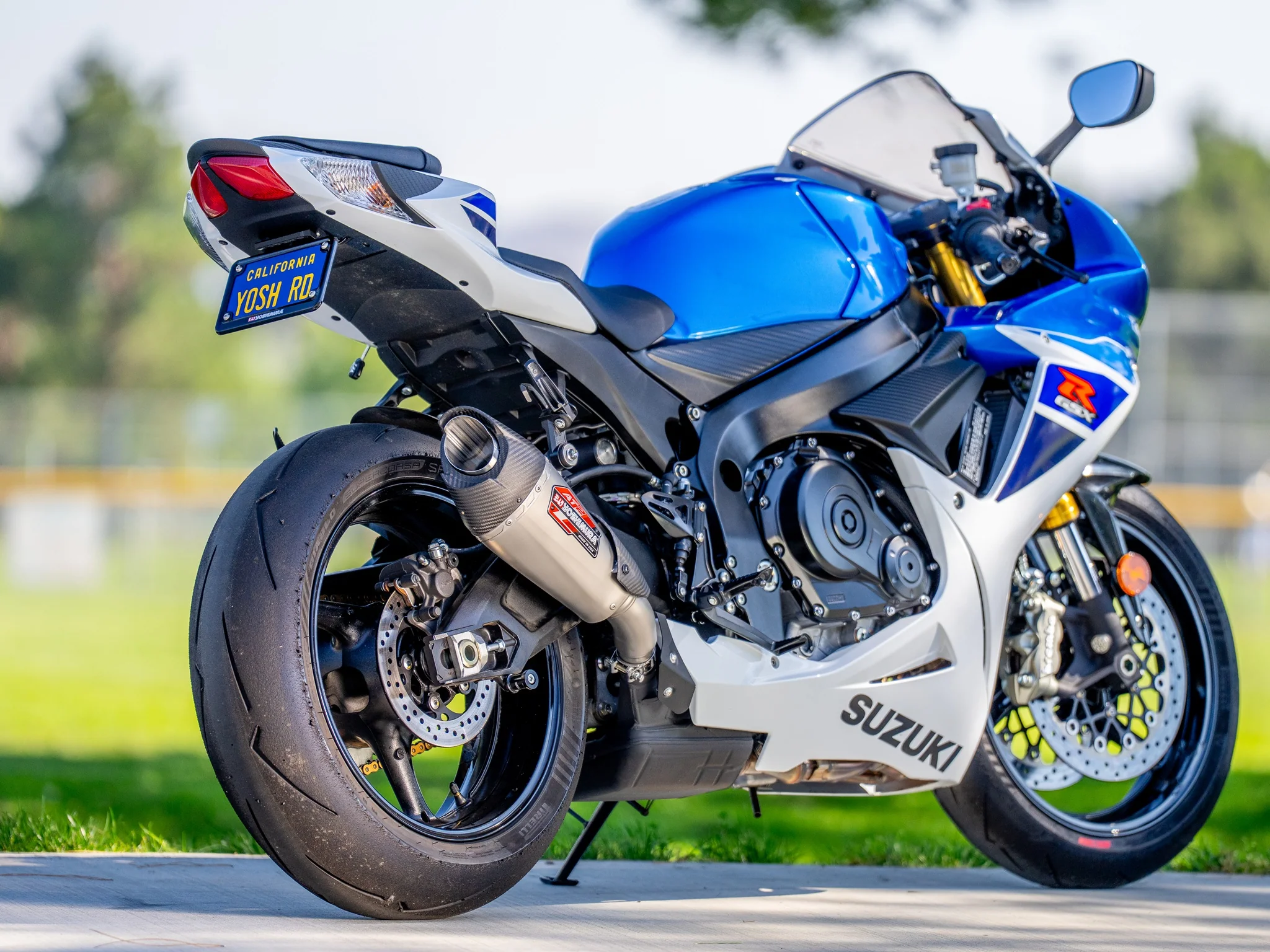 YOSHIMURA - 11750BP521 - AT2 Slip-On Exhaust