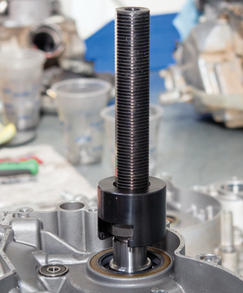 MOTION PRO Crankshaft Puller - View 1