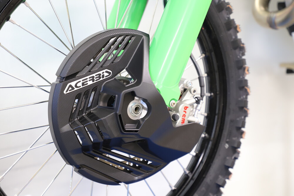 ACERBIS LINEAR FRONT DISC COVER HON/KAW/SHER/YAM BLK