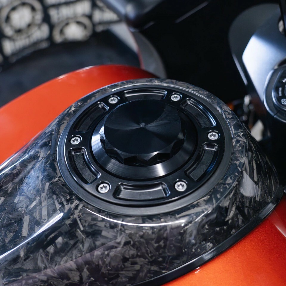 HOFMANN DESIGNS 12 POINT GAS CAP ASSEMBLY BLACK CVO `23-24