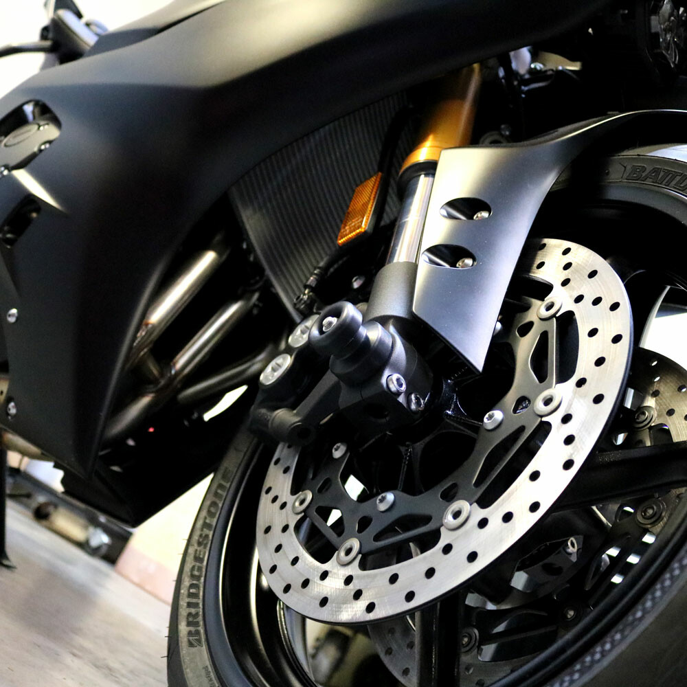 FRONT AXLE SLIDERS BLACK