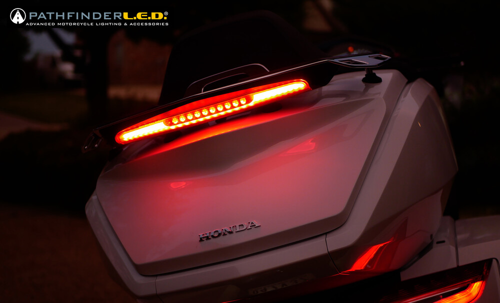 PATHFINDER LED TRUNK LIGHT DYNAMIC SEQUENTIAL HON