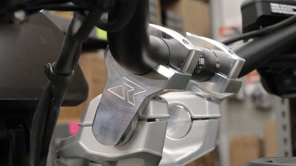 ROX PIVOTING BAR RISER 2.4IN SILVER BMW