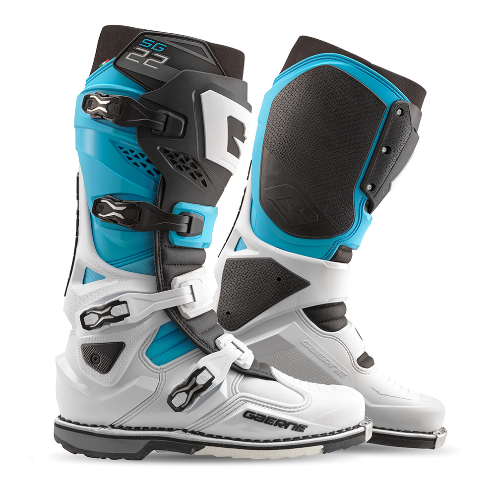 SG22 BOOTS LE WHITE/BLACK/LIGHT BLUE 09