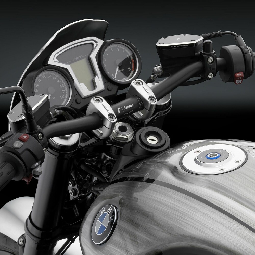 Rizoma Handlebar Tapered Black Dia 22-29mm/H 35mm/W 755mm