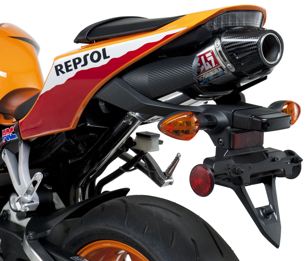 YOSHIMURA EXHAUST STREET RS-5 SLIP-ON SS-SS-CF