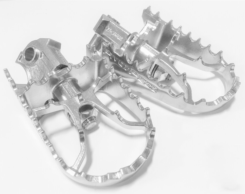 Pivot Pegz Mark 4 Foot Pegs Suzuki DR650S / SE 1996-2025