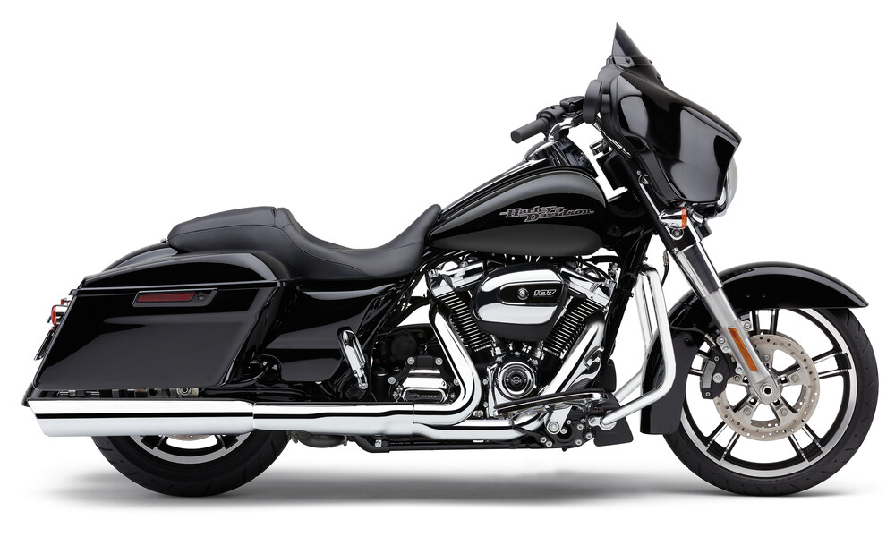 Cobra 909-Twins 4" Slip-Ons Chrome Flh/Flt 17-25