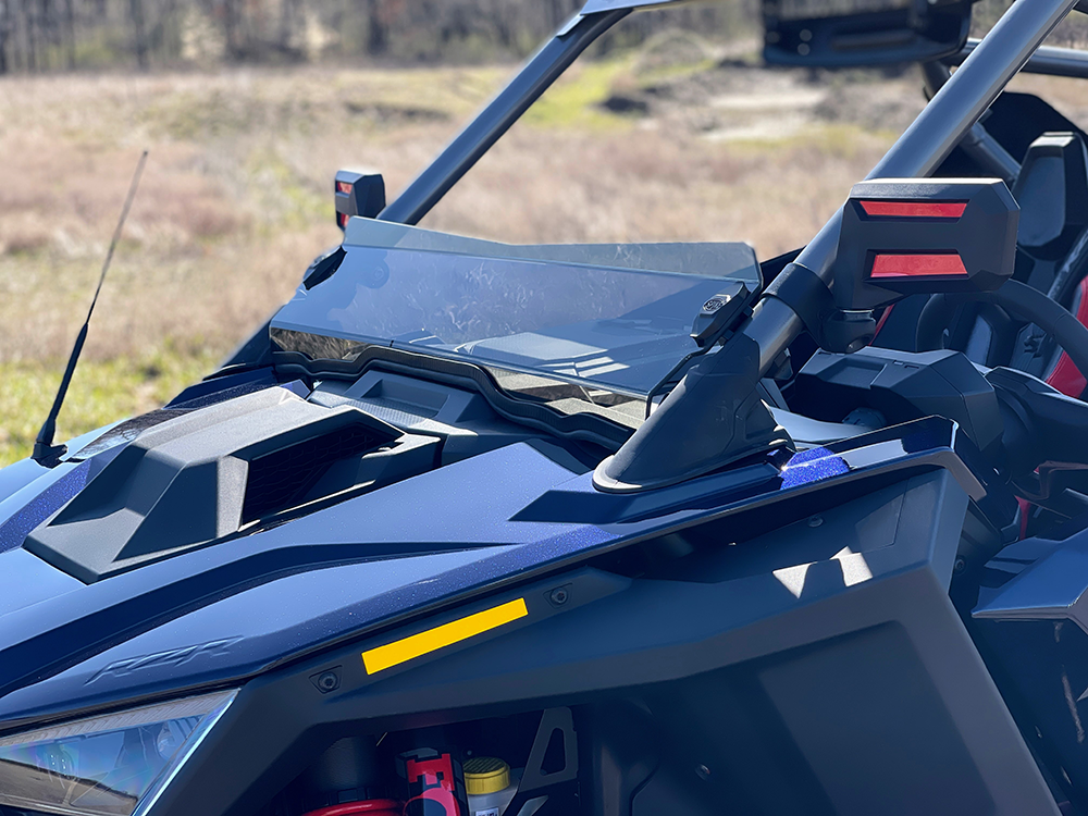 SPIKE HALF WINDSHIELD TINTED POLARIS PRO-R