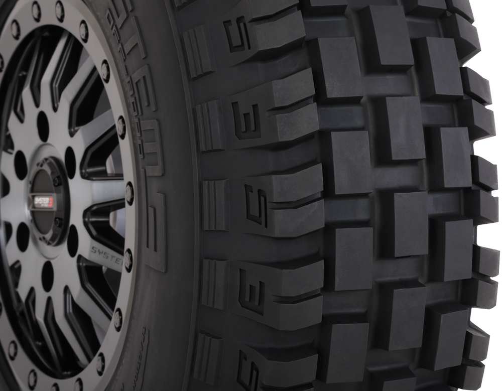 SYSTEM 3 TIRE RX600 37X10R-15