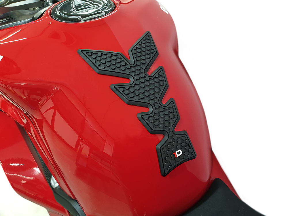ONE EMBLEMS HDR TRACTION PAD BLACK