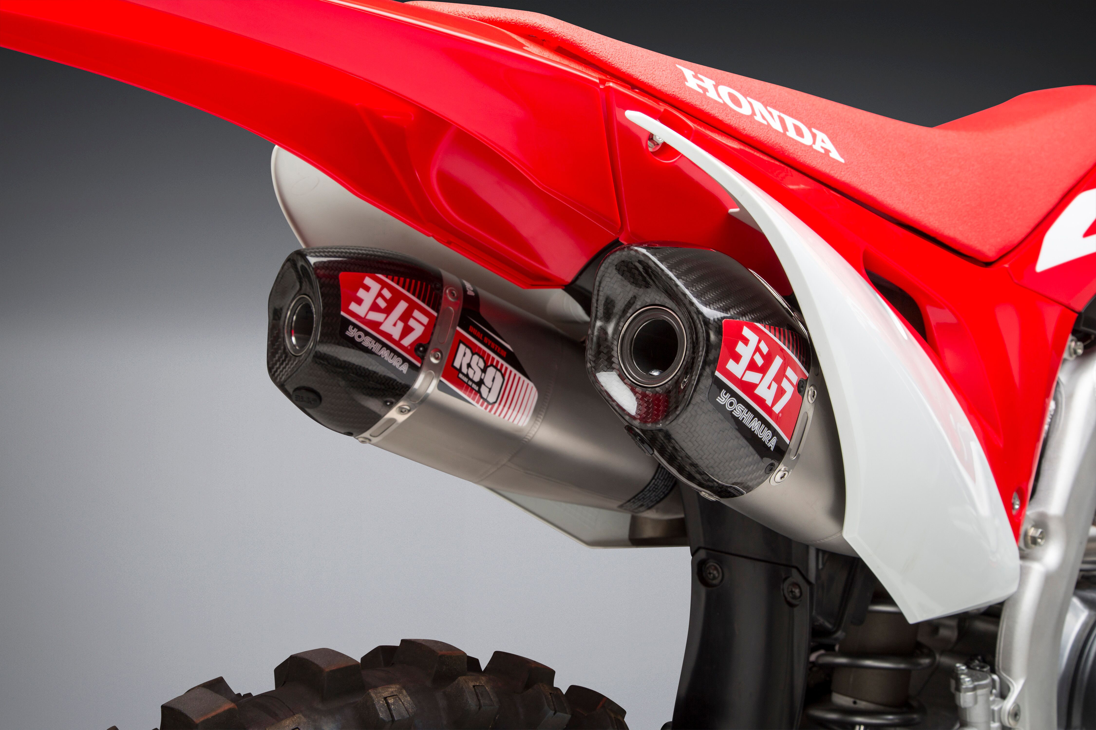 YOSHIMURA RS-9T Slip-On Exhaust - View 1