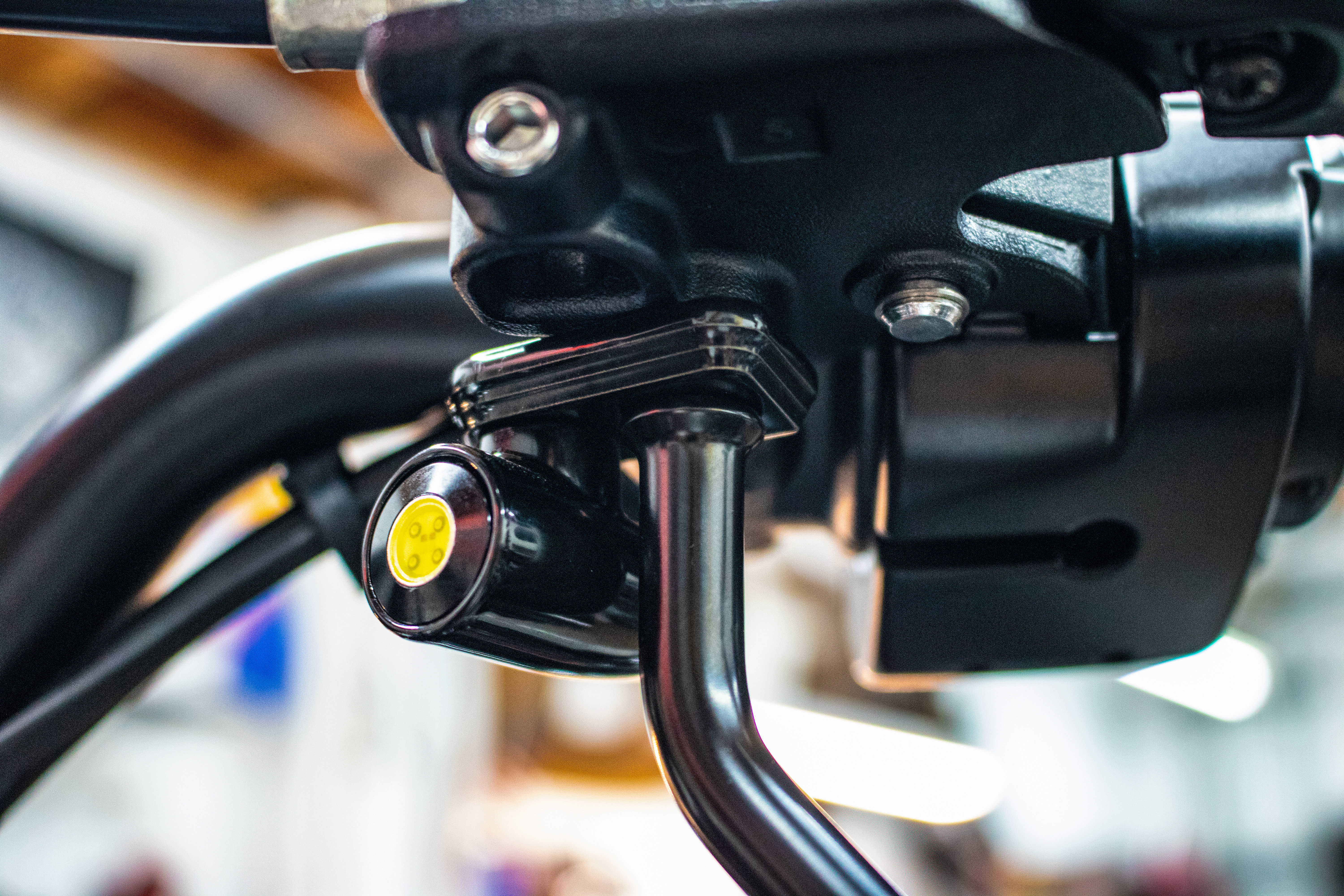BAGGERNATION Pro Mount Lightning Bullets - View 1