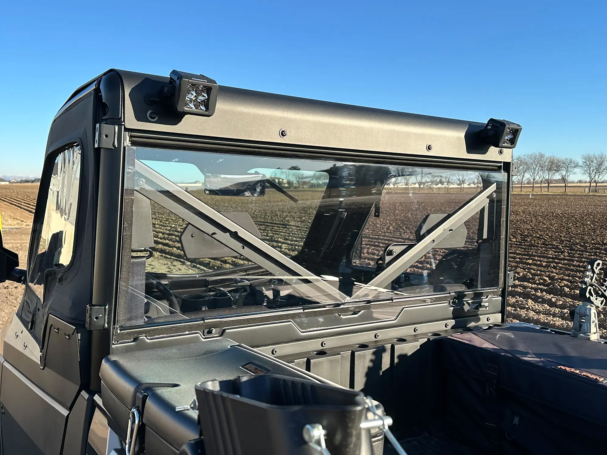 Rear Windshield Panels