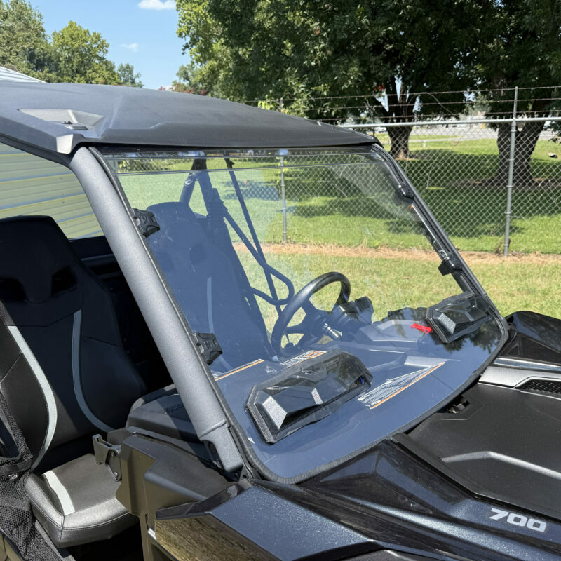 VERSA VENT TOOLLESS WINDSHIELDS