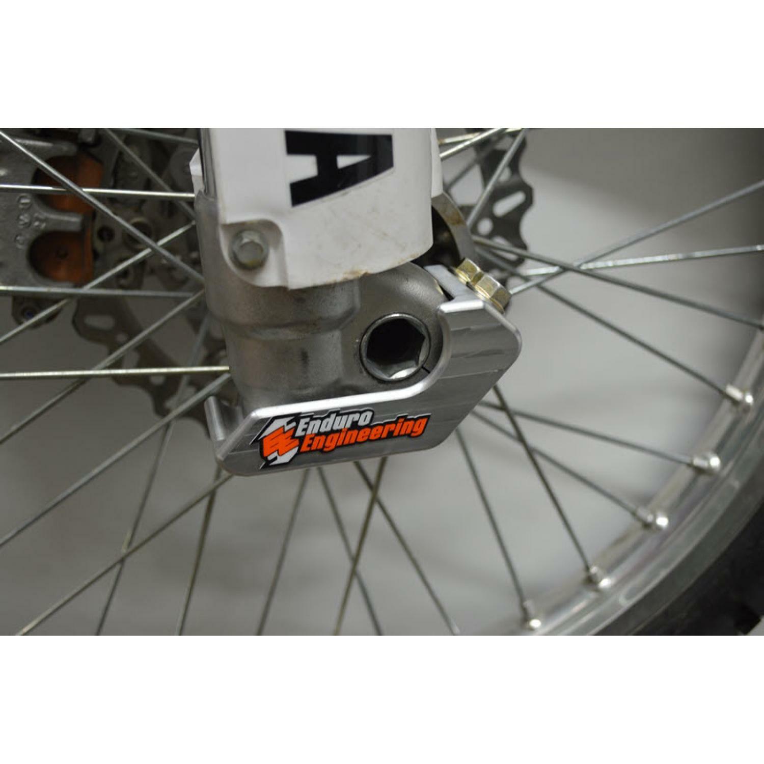 ENDURO ENGINEERING Right Side Fork Guard - View 1