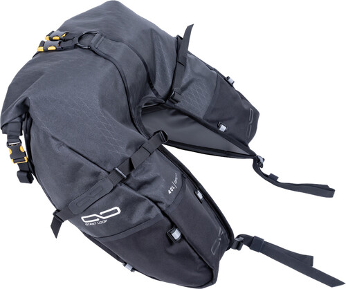 GIANT LOOP COYOTE SADDLEBAG 39L BLACK