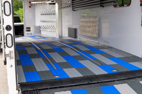 CALIBER PROTECH FLOORING SMOOTH LT. GREY 8 PC