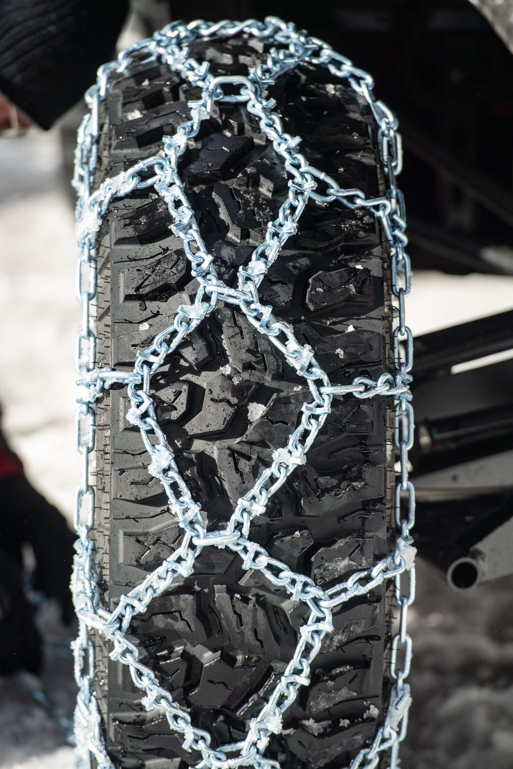 V-BAR SNOW CHAINS & SHACKLE REPLACEMENT