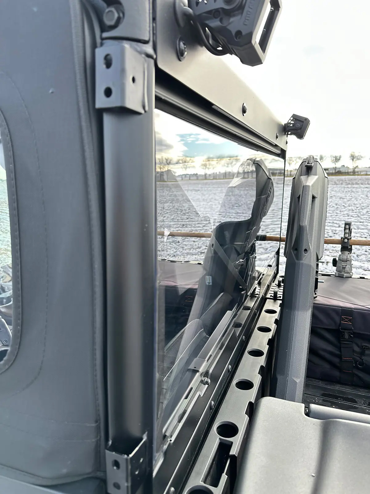 Rear Windshield Panels