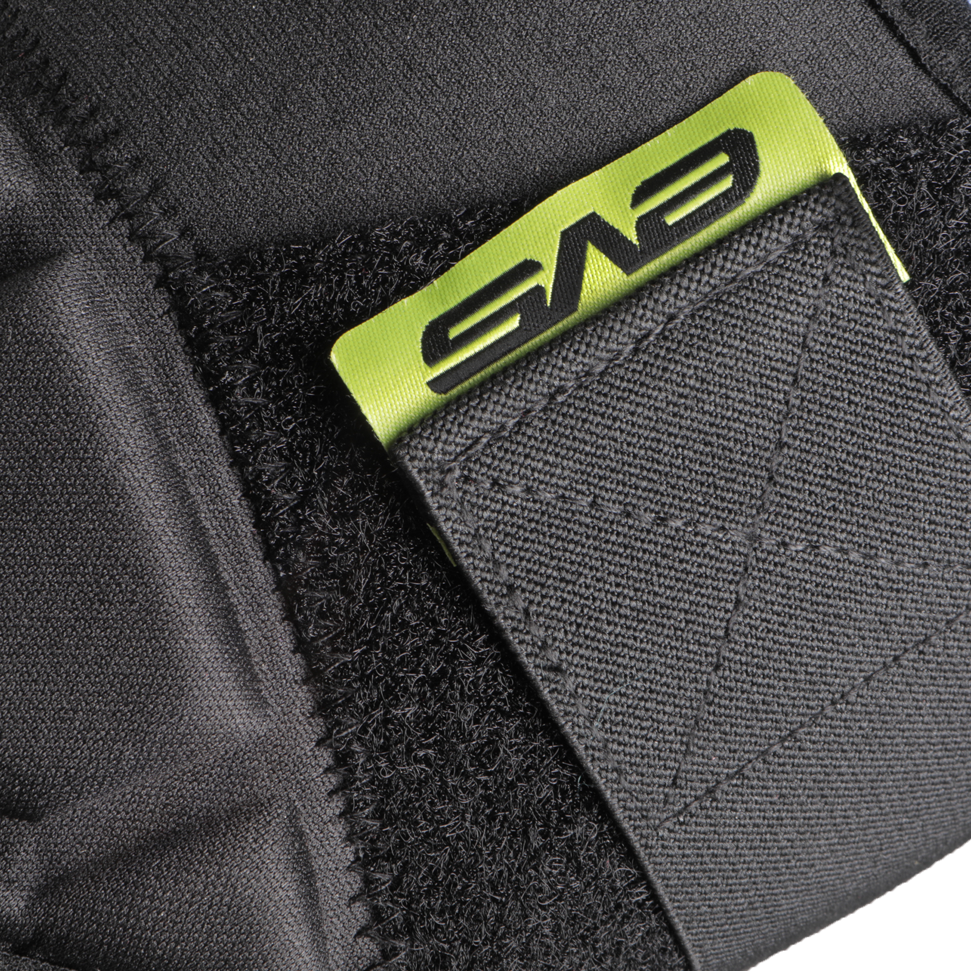 TP199 Knee Guards