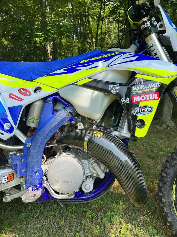 Carbon Fiber Pipe Guard