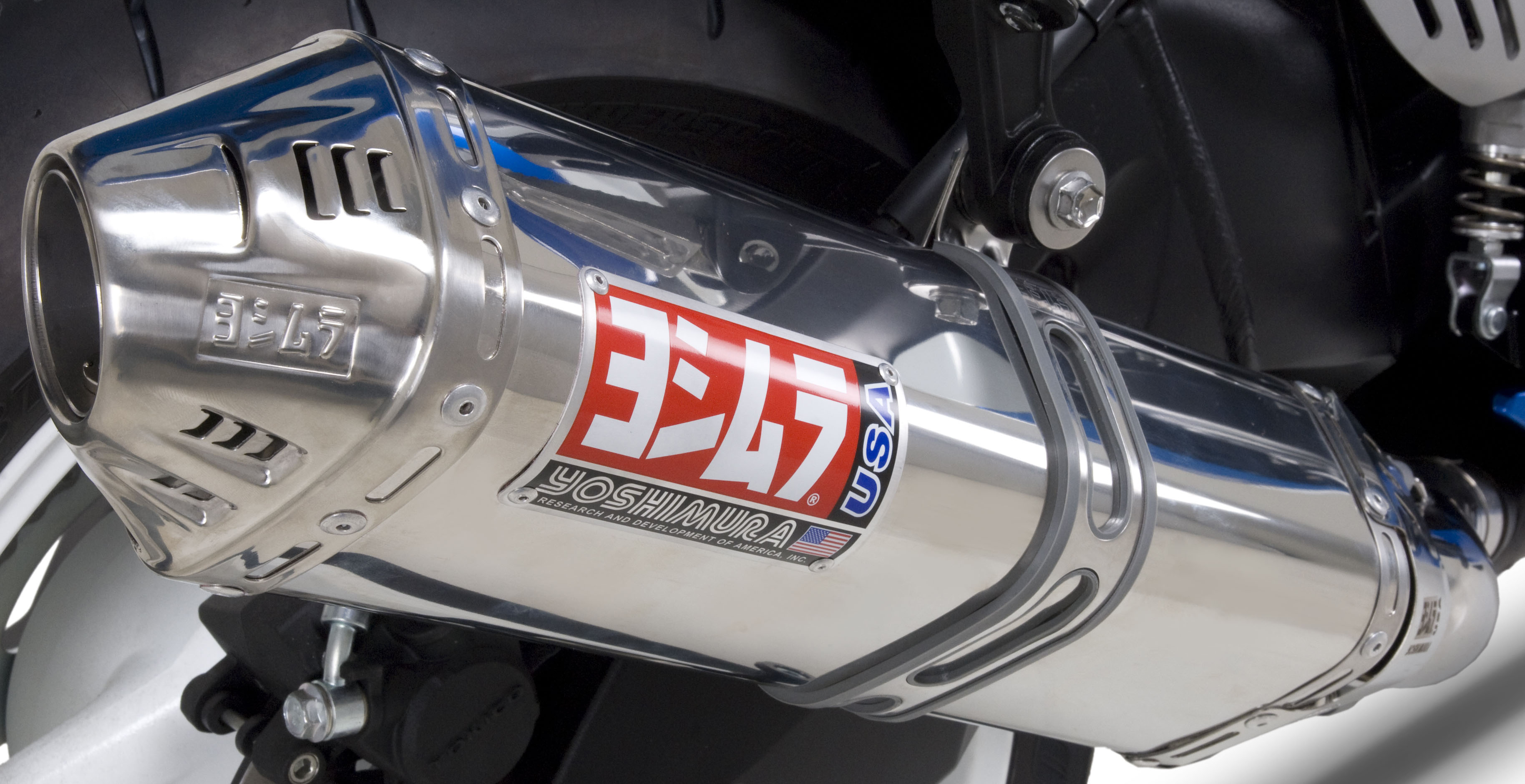YOSHIMURA TRC Slip-On Exhaust - View 1
