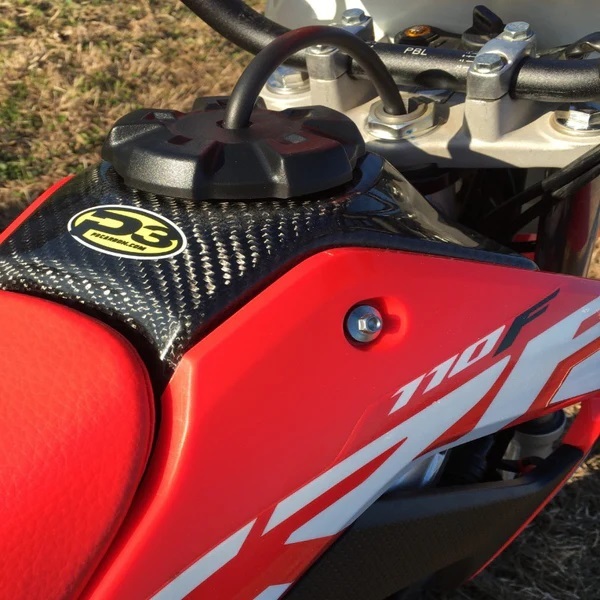 P3 Carbon Fuel Tank Cover - View 1
